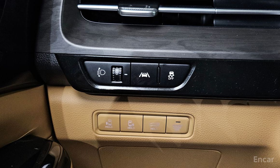 2022 Kia Carnival IV 9-Seater Signature с пробегом 60 723 км