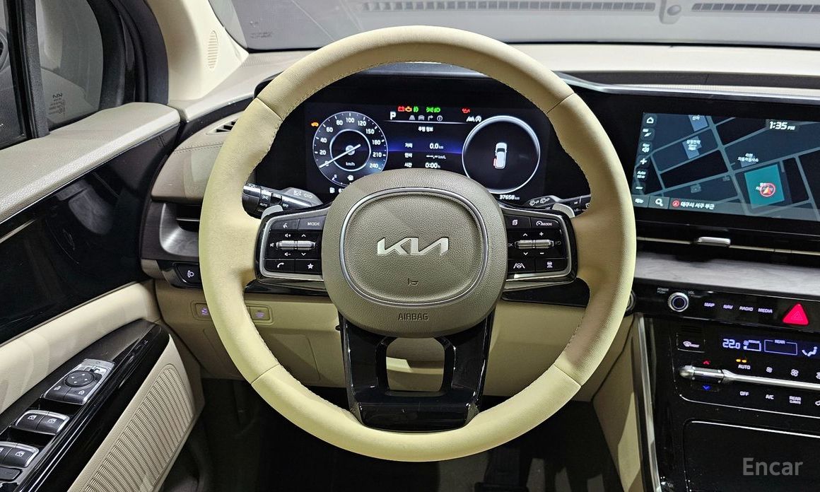 2022 Kia Carnival IV 9-Seater Noblesse с пробегом 37 658 км