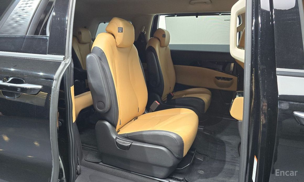 2022 Kia Carnival IV 9-Seater Noblesse с пробегом 37 827 км