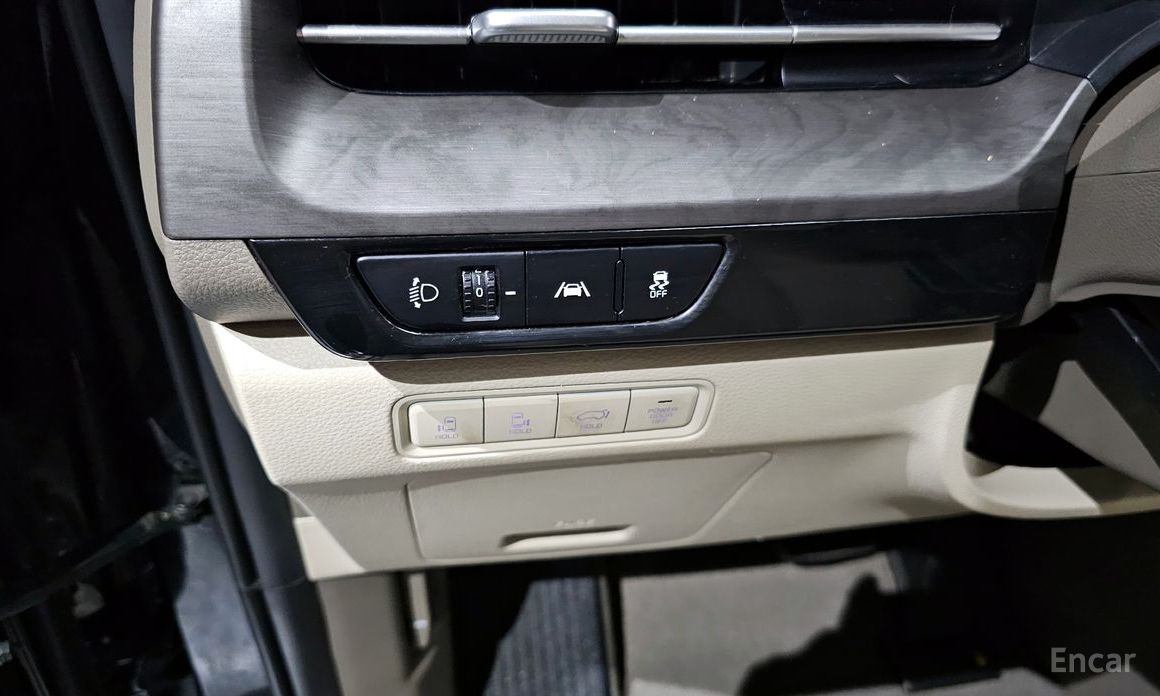 2022 Kia Carnival IV 9-Seater Noblesse с пробегом 37 658 км