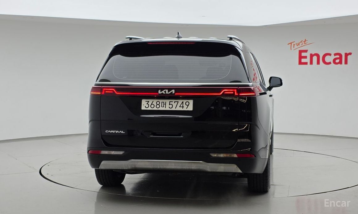 2023 Kia Carnival IV 9-Seater Noblesse с пробегом 12 662 км