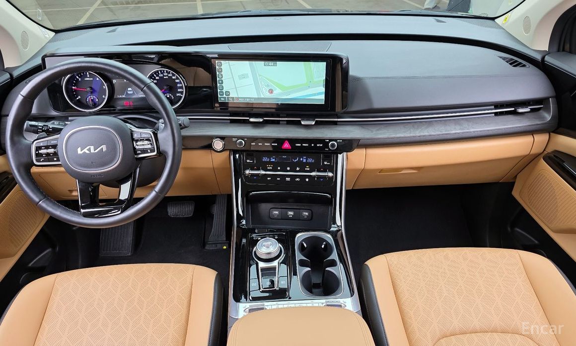 2023 Kia Carnival IV 9-Seater Noblesse с пробегом 12 662 км