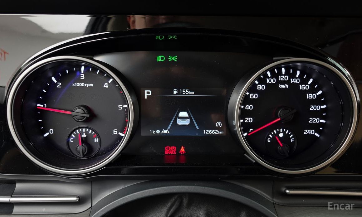 2023 Kia Carnival IV 9-Seater Noblesse с пробегом 12 662 км