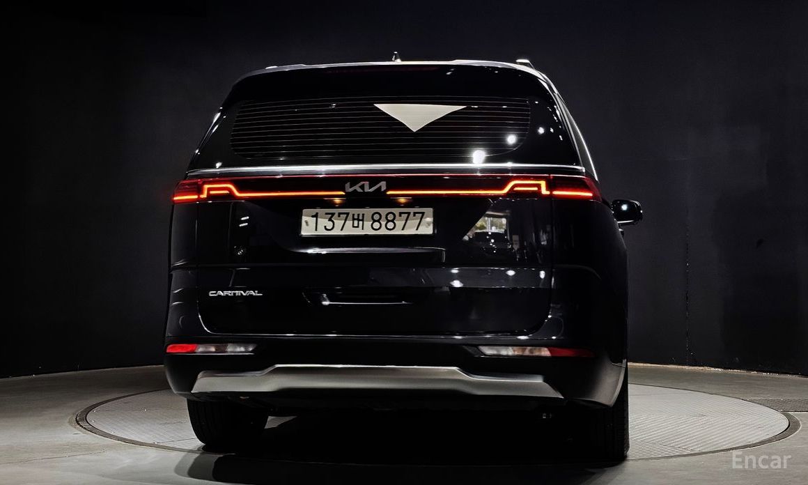 2022 Kia Carnival IV 9-Seater Noblesse с пробегом 68 666 км