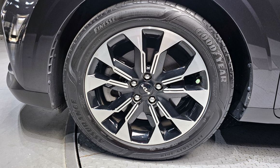2022 Kia Carnival IV 9-Seater Noblesse с пробегом 68 666 км