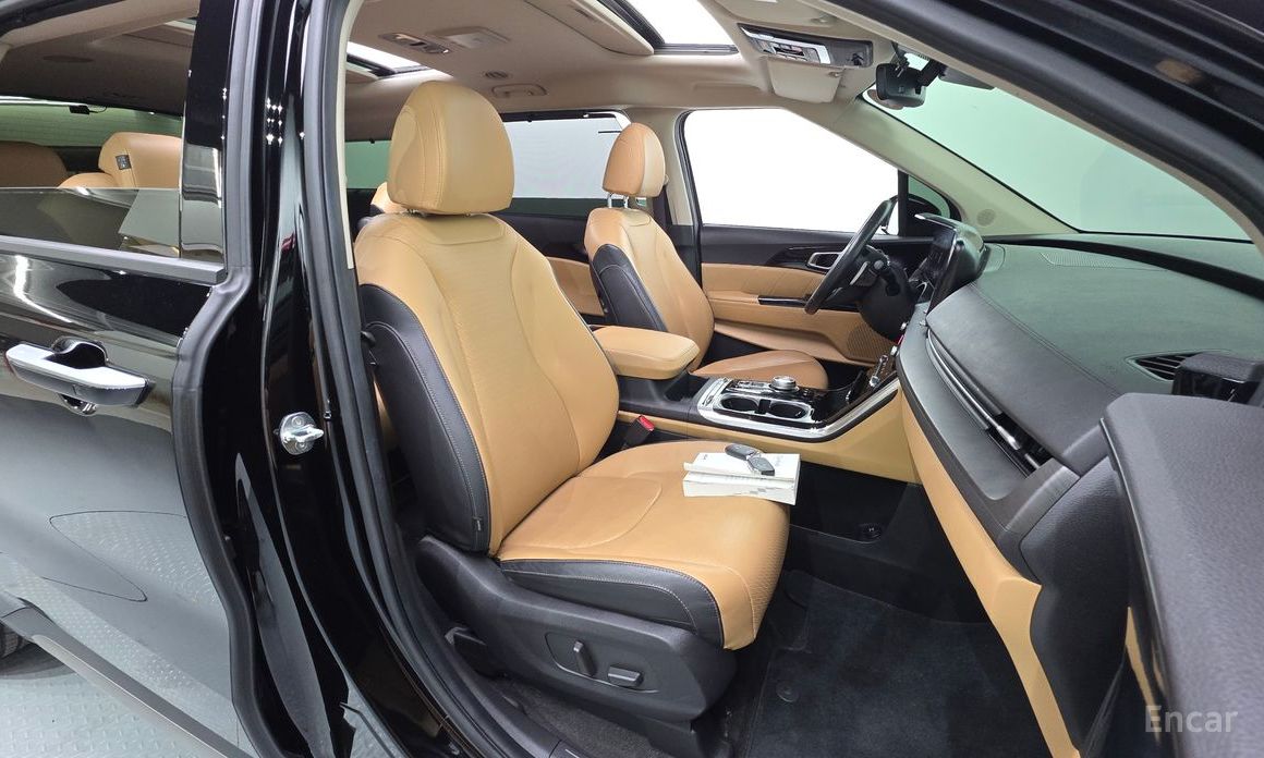 2021 Kia Carnival IV 9-Seater Signature с пробегом 69 929 км