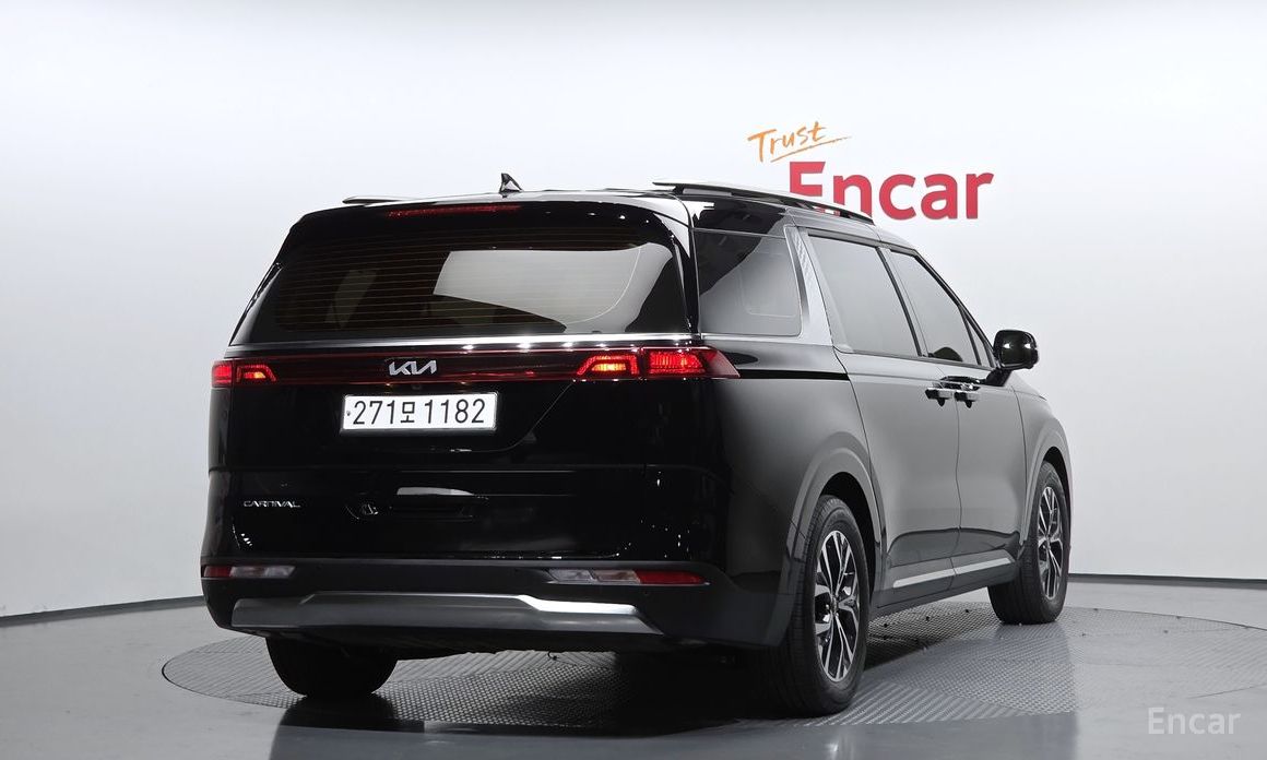 2022 Kia Carnival IV 9-Seater Noblesse с пробегом 20 324 км