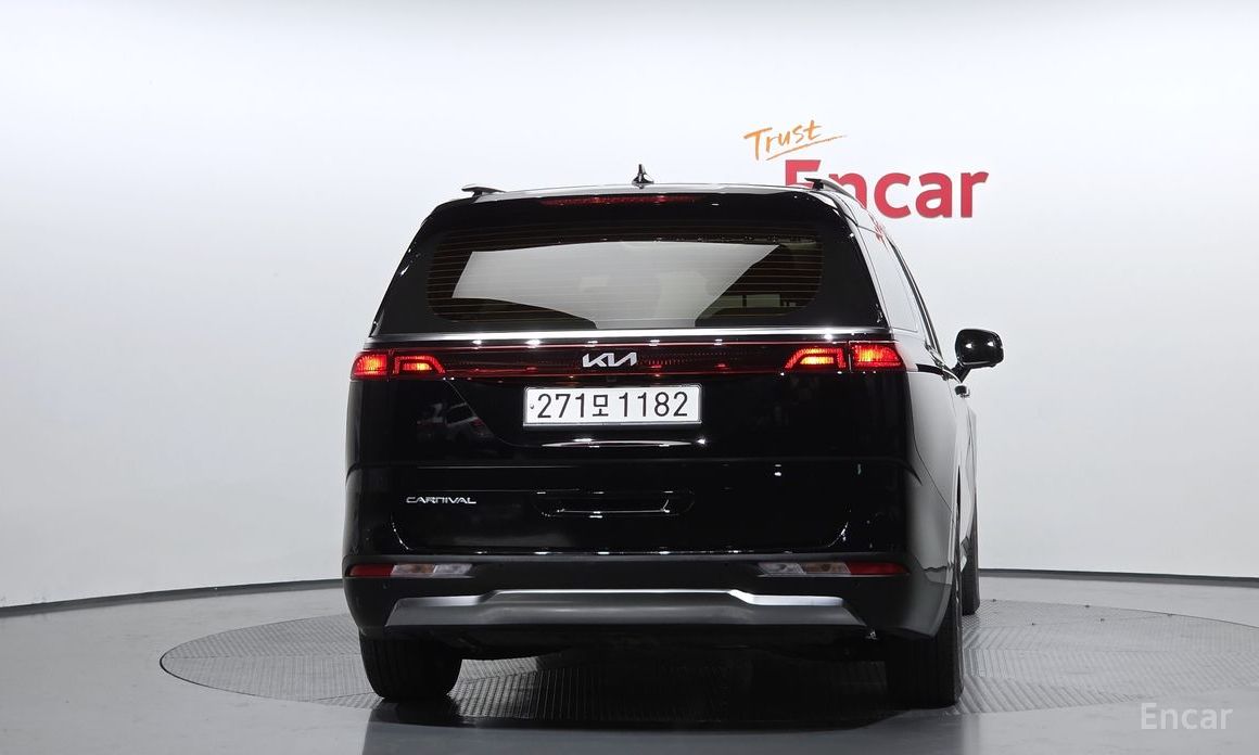 2022 Kia Carnival IV 9-Seater Noblesse с пробегом 20 324 км