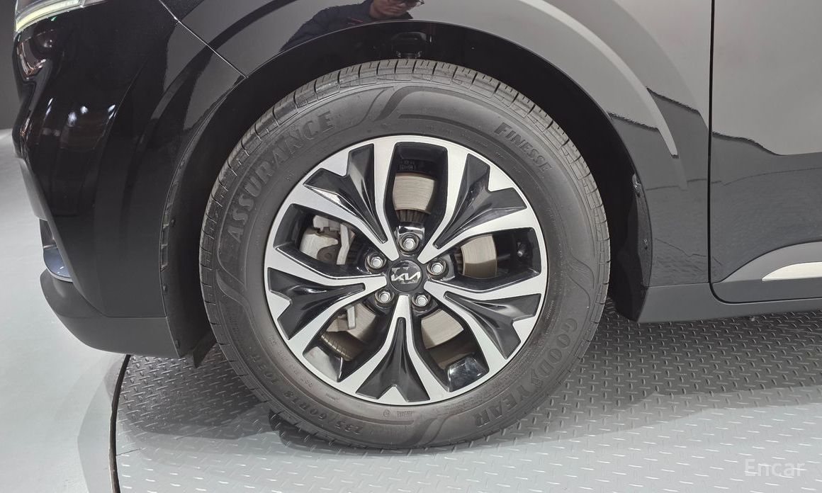 2022 Kia Carnival IV 9-Seater Noblesse с пробегом 20 324 км