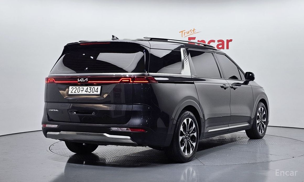 2023 Kia Carnival IV 9-Seater Signature с пробегом 80 065 км