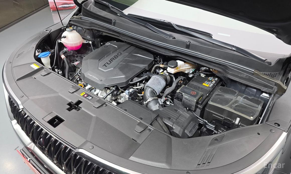 2022 Kia Carnival IV 9-Seater Noblesse с пробегом 20 324 км
