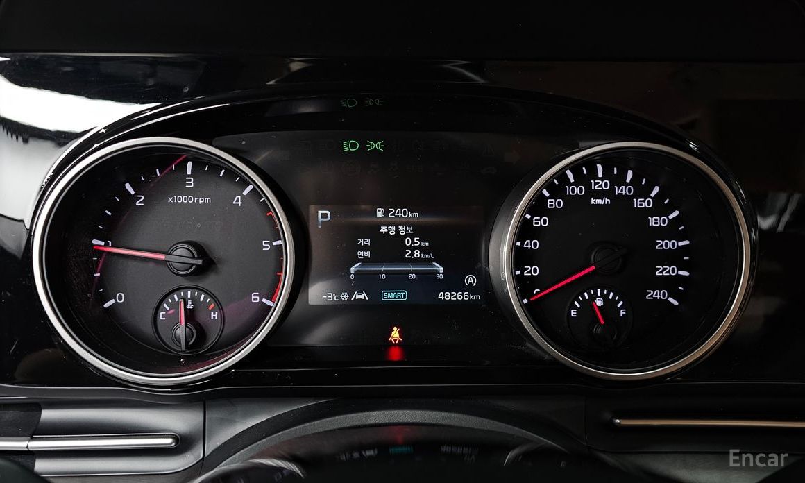 2021 Kia Carnival IV 9-Seater Noblesse с пробегом 48 266 км