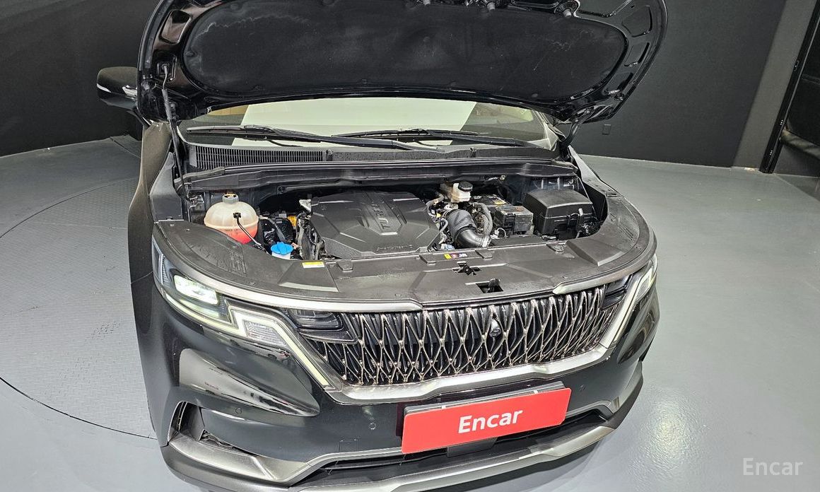 2023 Kia Carnival IV 9-Seater Signature с пробегом 95 425 км