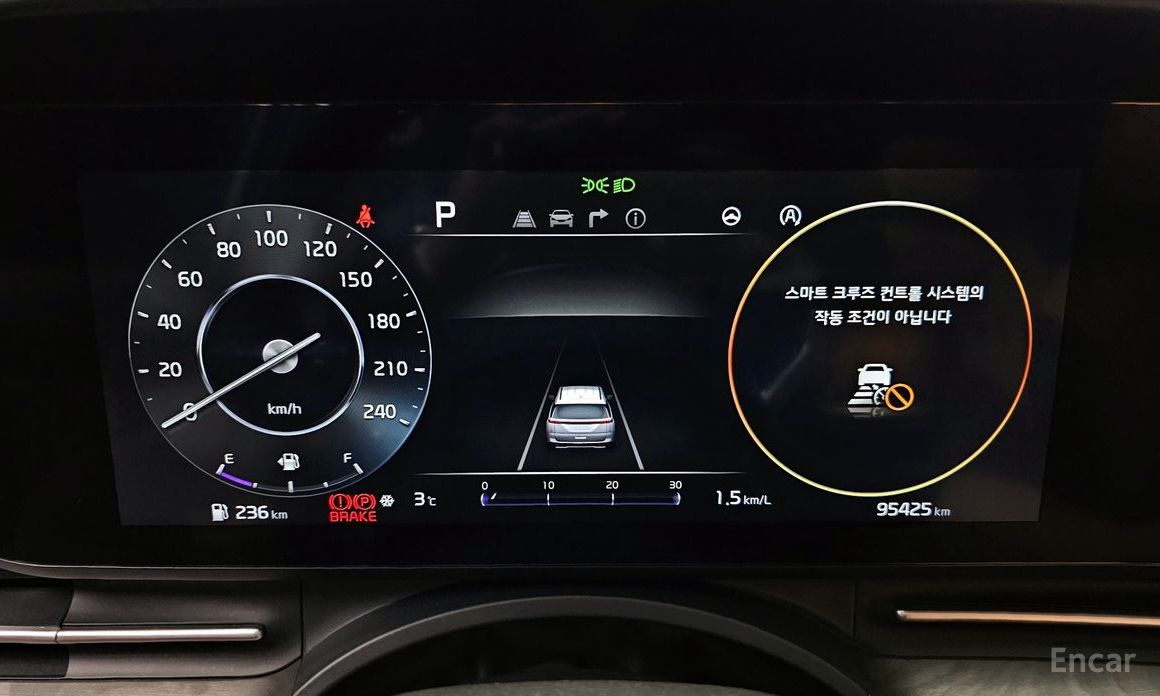 2023 Kia Carnival IV 9-Seater Signature с пробегом 95 425 км