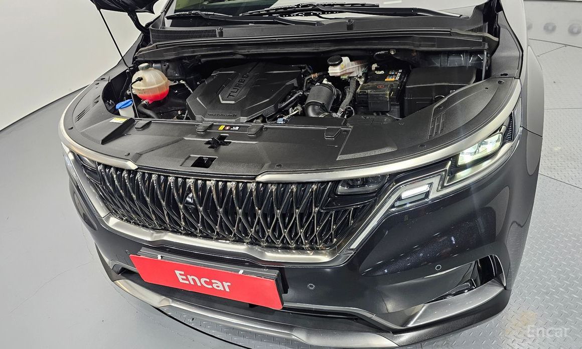 2023 Kia Carnival IV 9-Seater Signature с пробегом 80 065 км