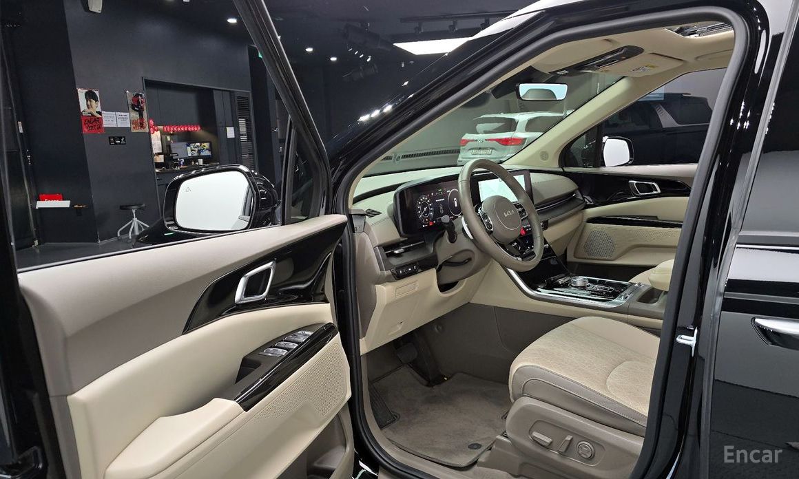 2022 Kia Carnival IV 9-Seater Noblesse с пробегом 20 324 км
