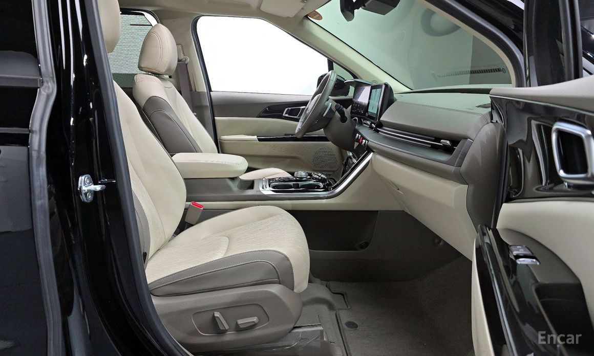 2022 Kia Carnival IV 9-Seater Noblesse с пробегом 20 324 км