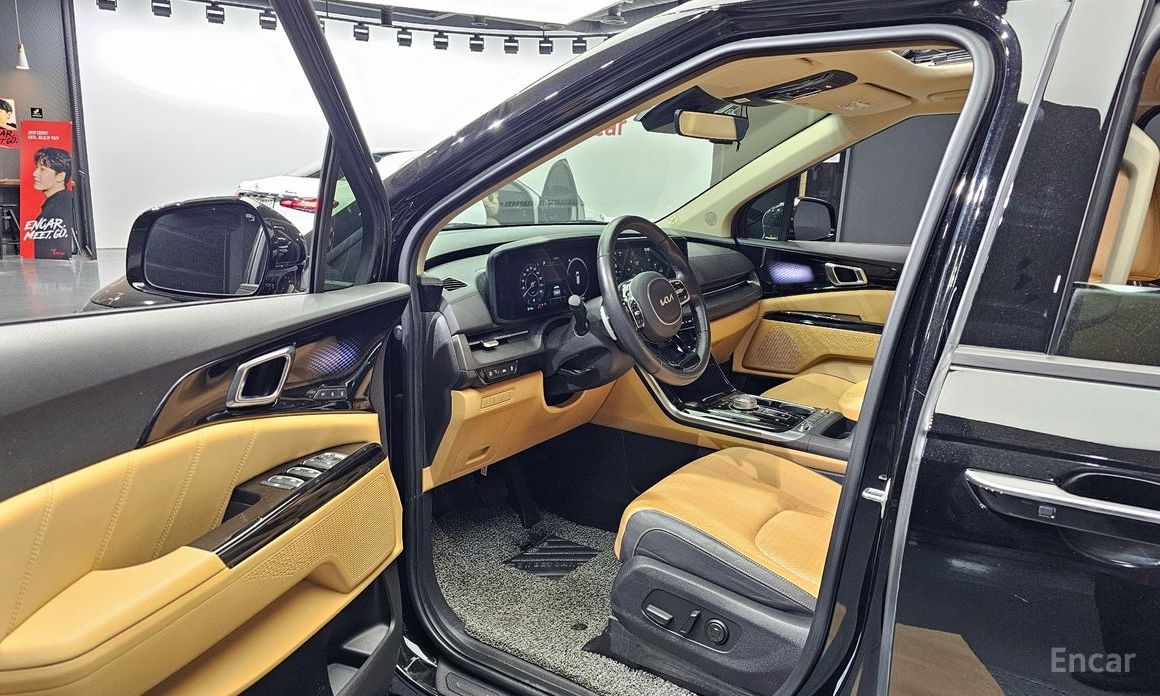 2023 Kia Carnival IV 9-Seater Signature с пробегом 95 425 км