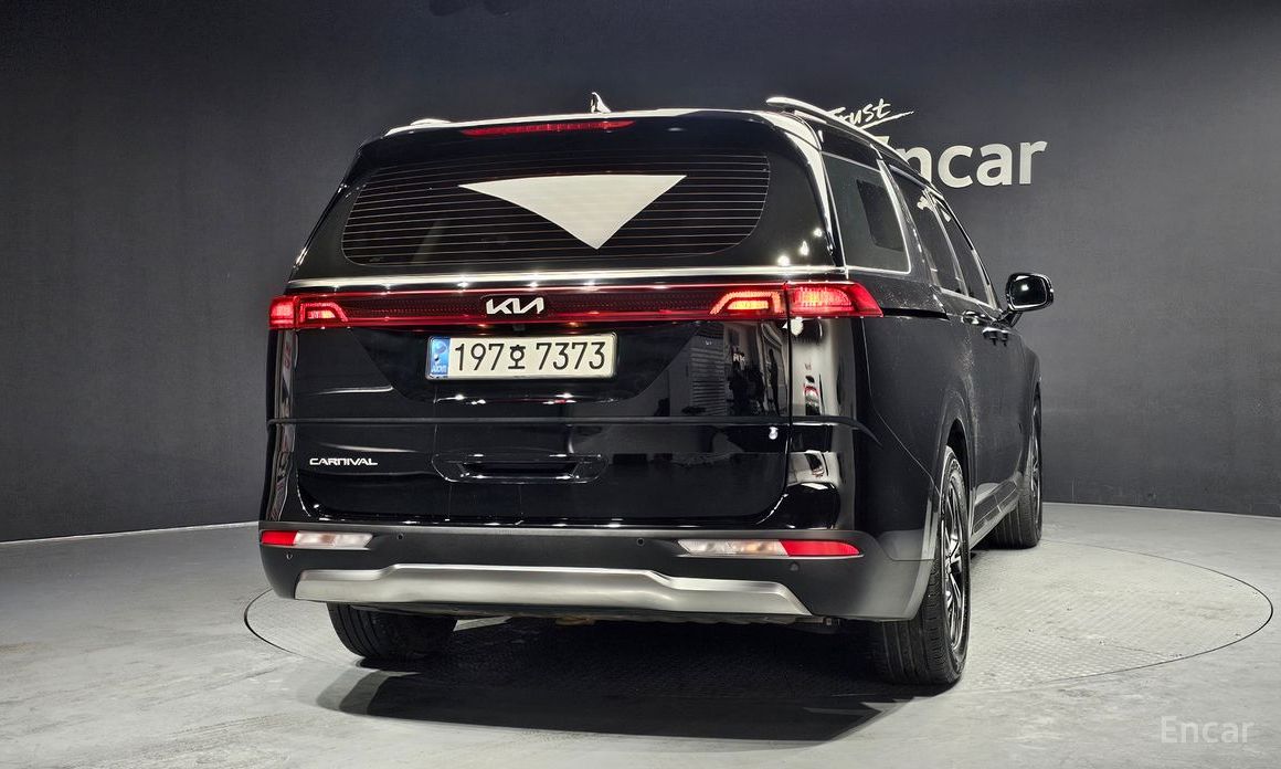2022 Kia Carnival IV 9-Seater Noblesse с пробегом 111 924 км
