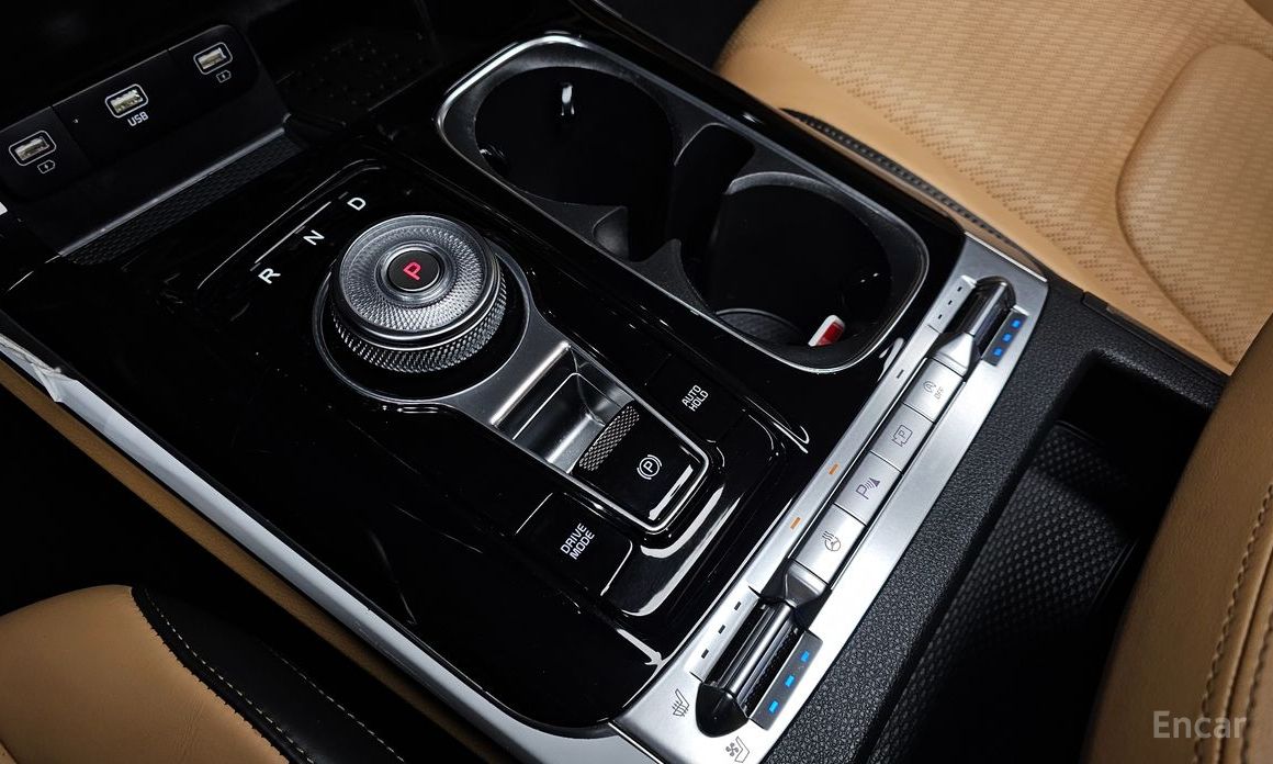 2023 Kia Carnival IV 9-Seater Signature с пробегом 61 625 км