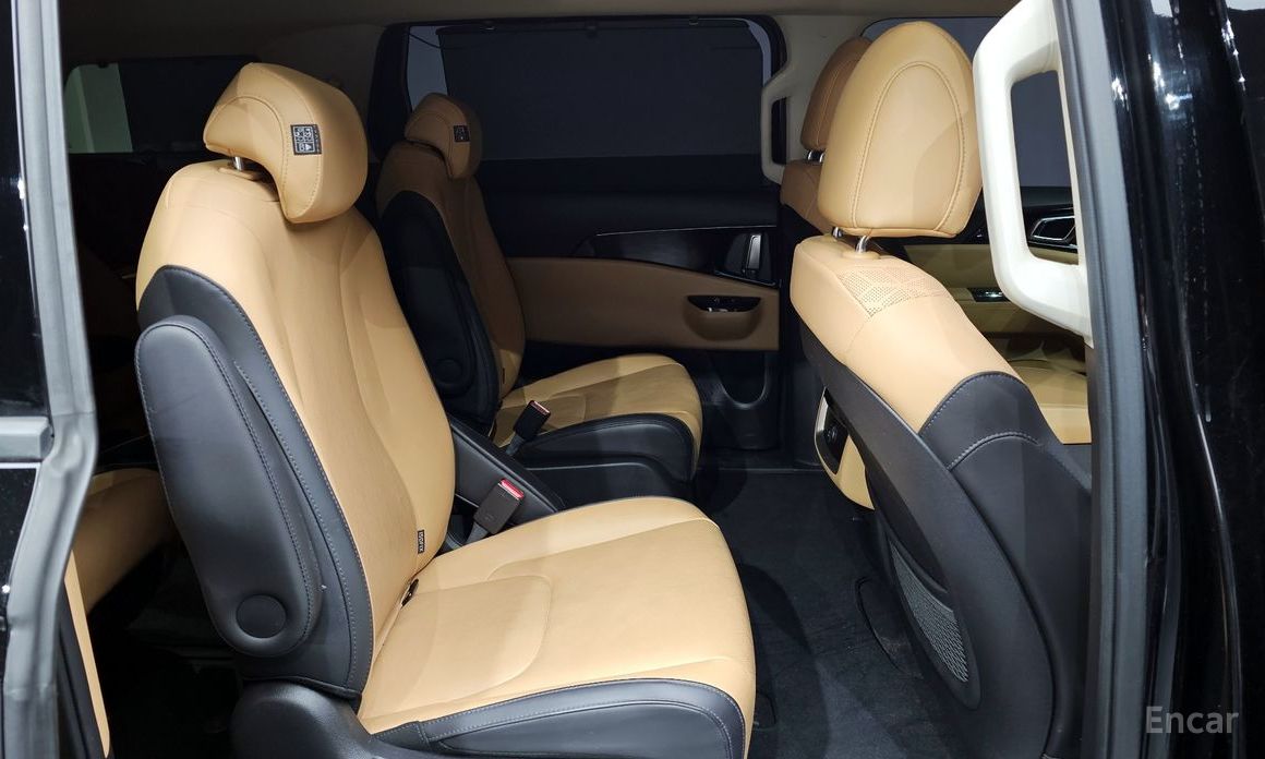 2022 Kia Carnival IV 9-Seater Noblesse с пробегом 111 924 км
