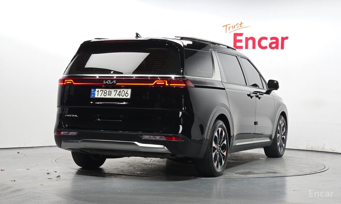 2023 Kia Carnival IV 9-Seater Signature с пробегом 79 964 км