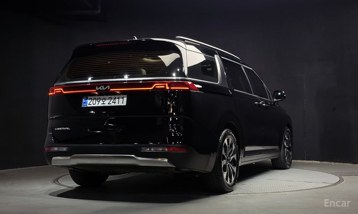 2022 Kia Carnival IV 9-Seater Signature с пробегом 32 979 км