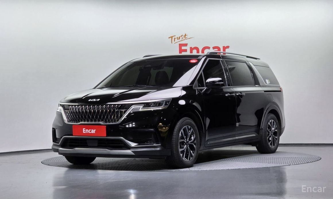 2023 Kia Carnival IV 9-Seater Noblesse с пробегом 71 402 км