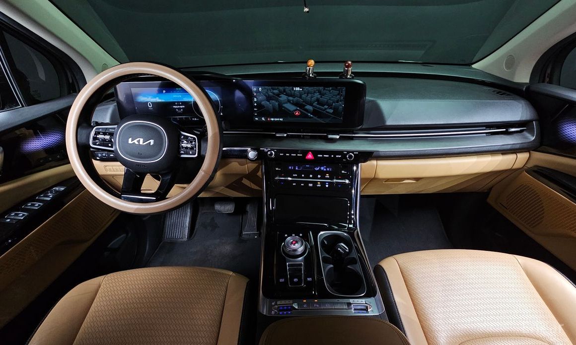 2022 Kia Carnival IV 9-Seater Signature с пробегом 112 128 км