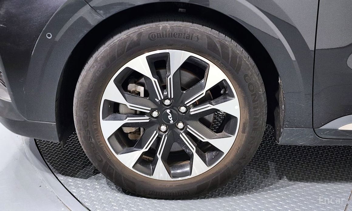 2023 Kia Carnival IV 9-Seater Signature с пробегом 29 418 км