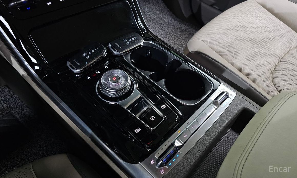 2022 Kia Carnival IV 9-Seater Noblesse с пробегом 25 060 км
