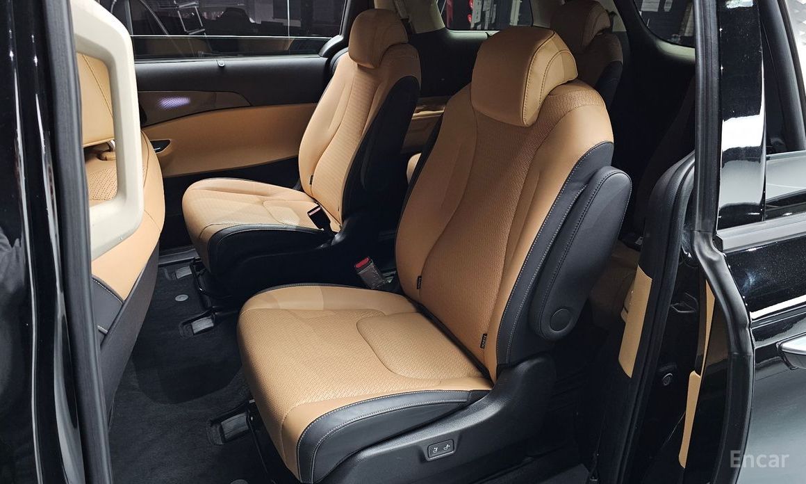 2022 Kia Carnival IV 9-Seater Signature с пробегом 112 128 км