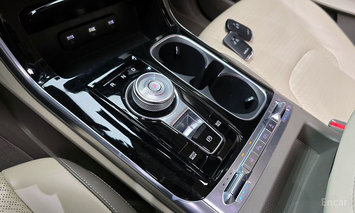 2022 Kia Carnival IV 9-Seater Signature с пробегом 32 979 км