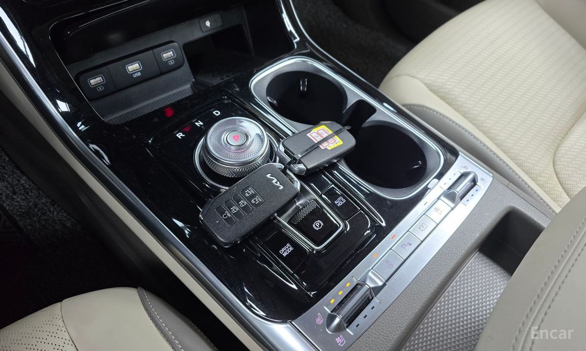 2022 Kia Carnival IV 9-Seater Signature с пробегом 50 480 км