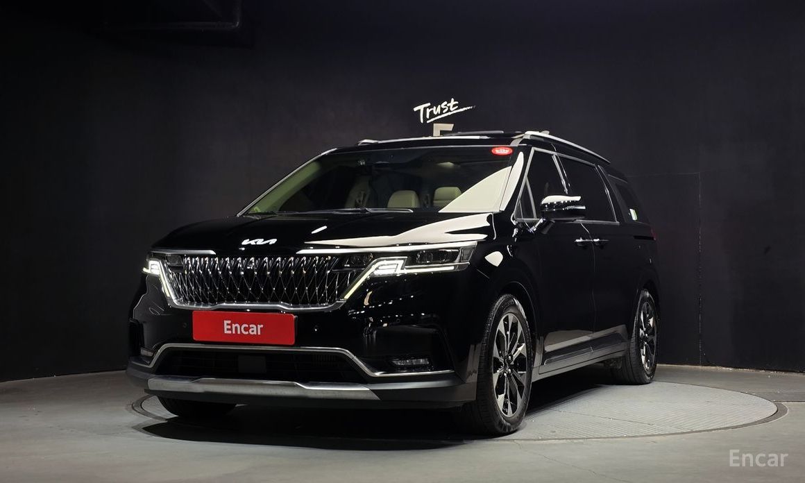 2022 Kia Carnival IV 9-Seater Signature с пробегом 32 979 км