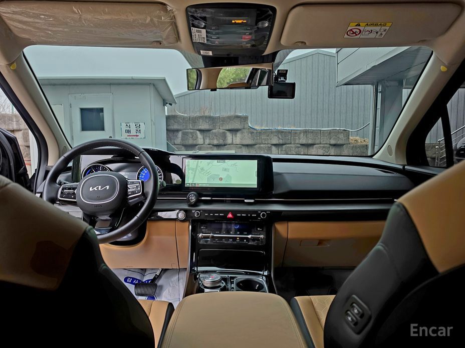 2023 Kia Carnival IV 9-Seater Noblesse с пробегом 24 355 км