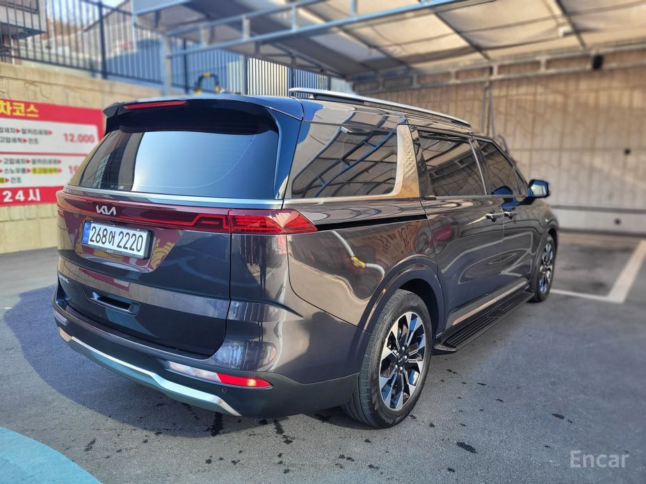 2023 Kia Carnival IV 9-Seater Signature с пробегом 61 294 км