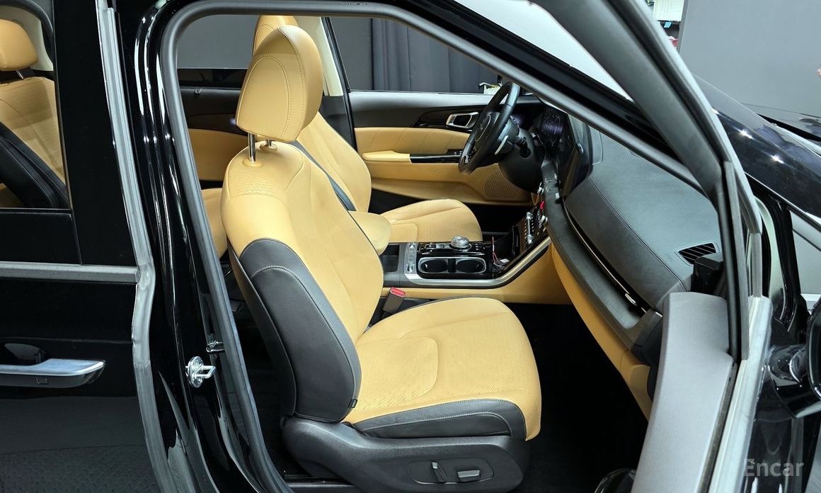 2022 Kia Carnival IV 9-Seater Signature с пробегом 54 529 км