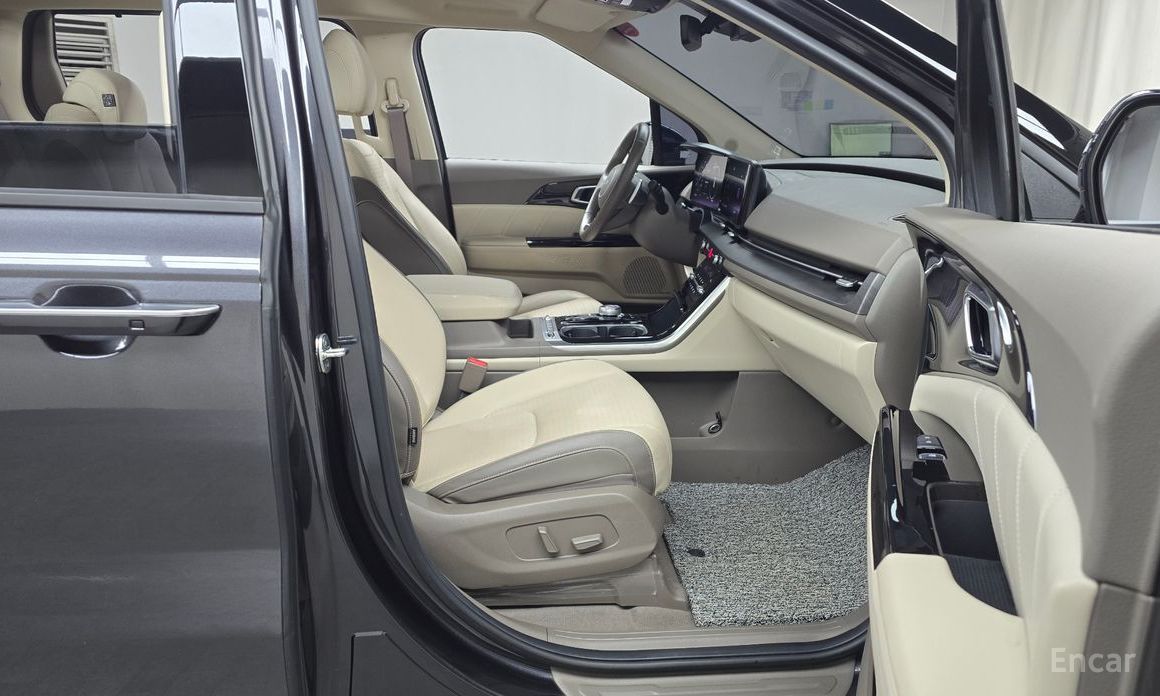 2022 Kia Carnival IV 9-Seater Signature с пробегом 50 480 км