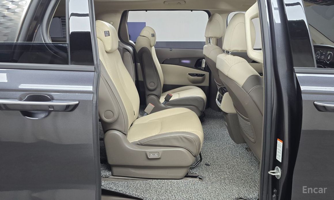 2022 Kia Carnival IV 9-Seater Signature с пробегом 50 480 км