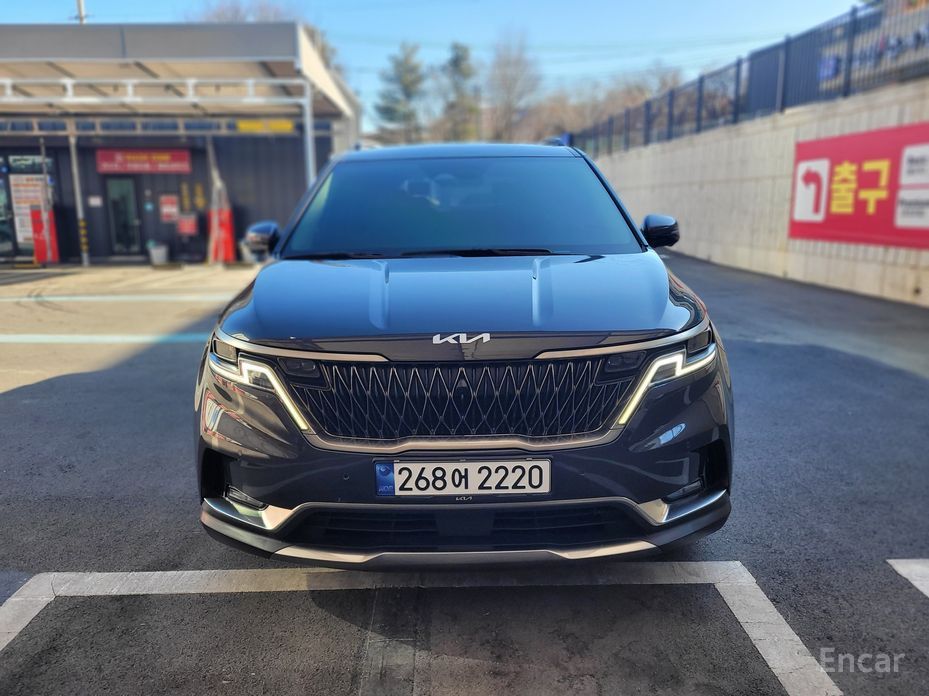 2023 Kia Carnival IV 9-Seater Signature с пробегом 61 294 км