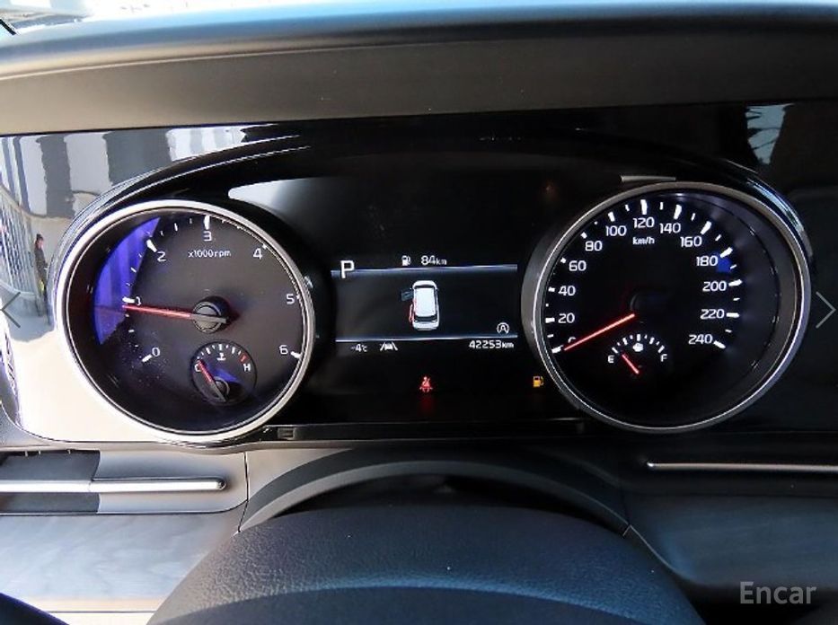 2022 Kia Carnival IV 9-Seater Noblesse с пробегом 42 249 км