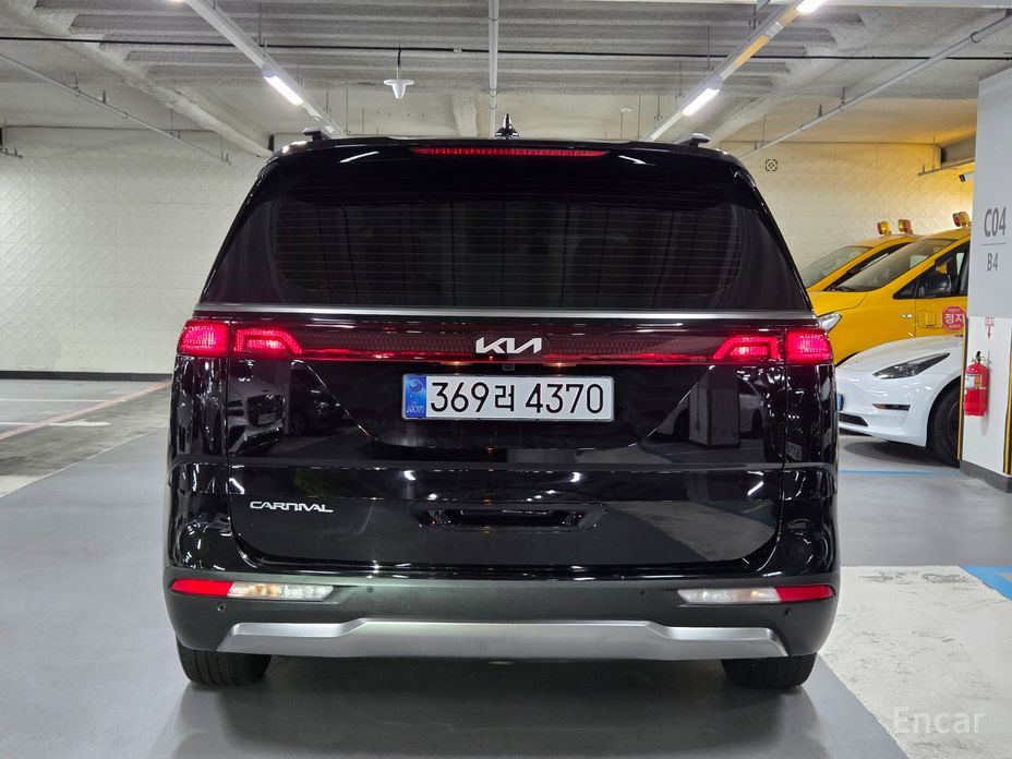2022 Kia Carnival IV 9-Seater Noblesse с пробегом 83 837 км