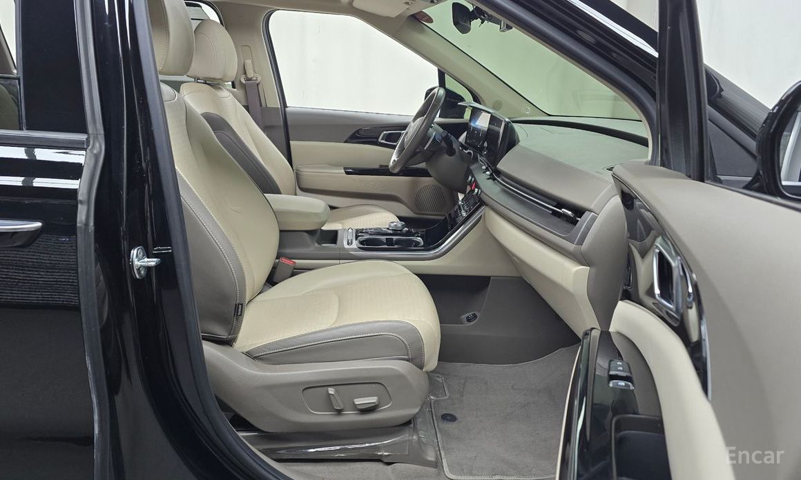 2022 Kia Carnival IV 9-Seater Noblesse с пробегом 79 680 км