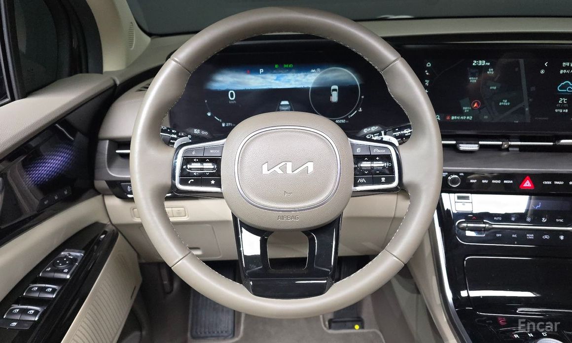 2023 Kia Carnival IV 9-Seater Signature с пробегом 40 292 км