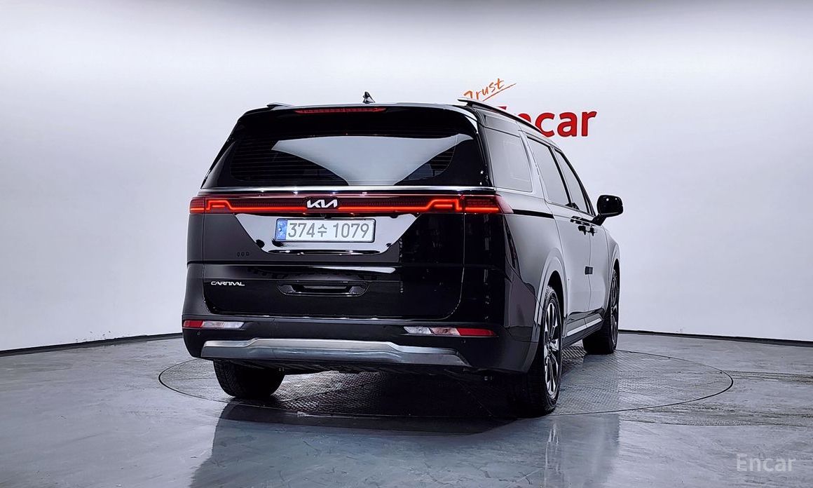2023 Kia Carnival IV 9-Seater Noblesse с пробегом 73 792 км