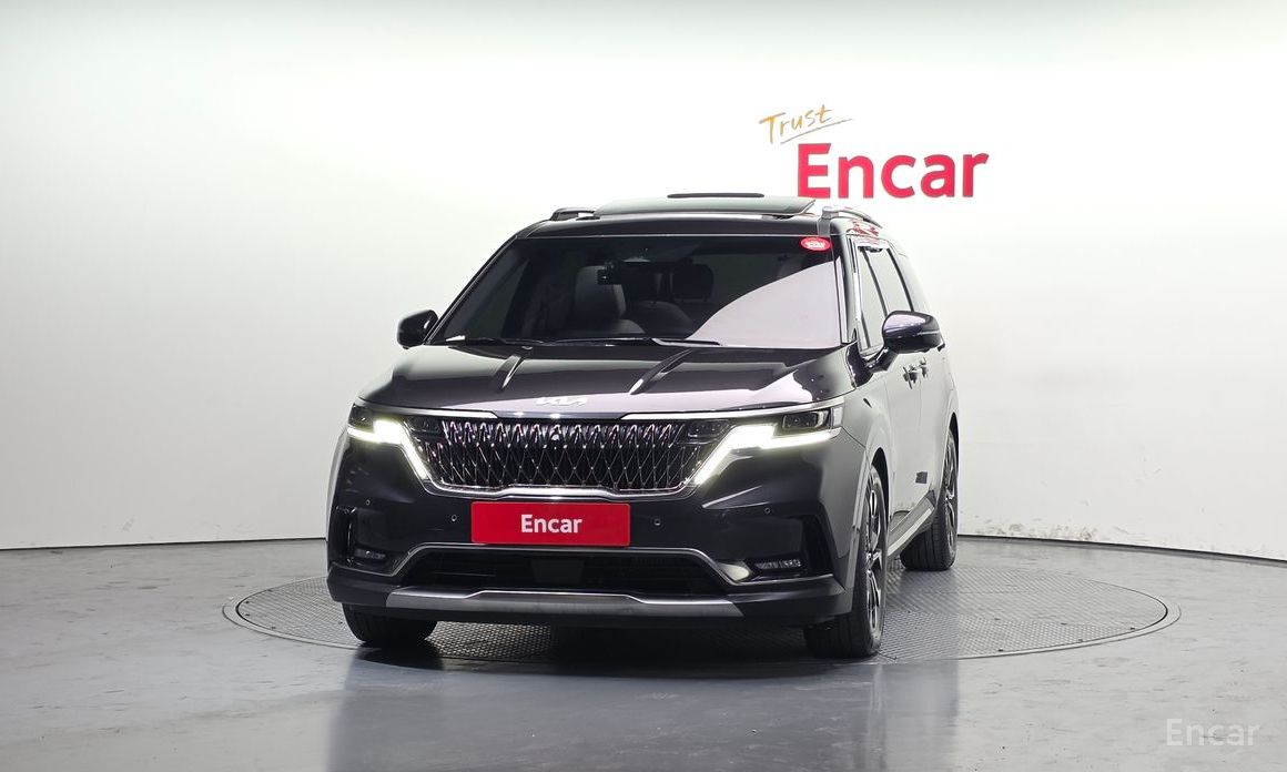 2023 Kia Carnival IV 9-Seater Signature с пробегом 20 567 км