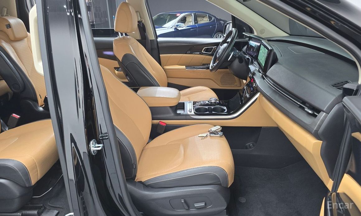 2023 Kia Carnival IV 9-Seater Signature с пробегом 74 883 км