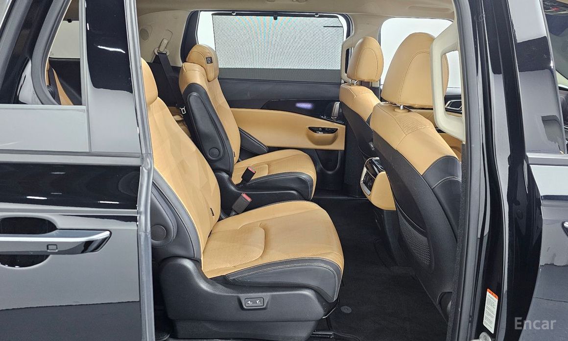2022 Kia Carnival IV 9-Seater Signature с пробегом 95 644 км