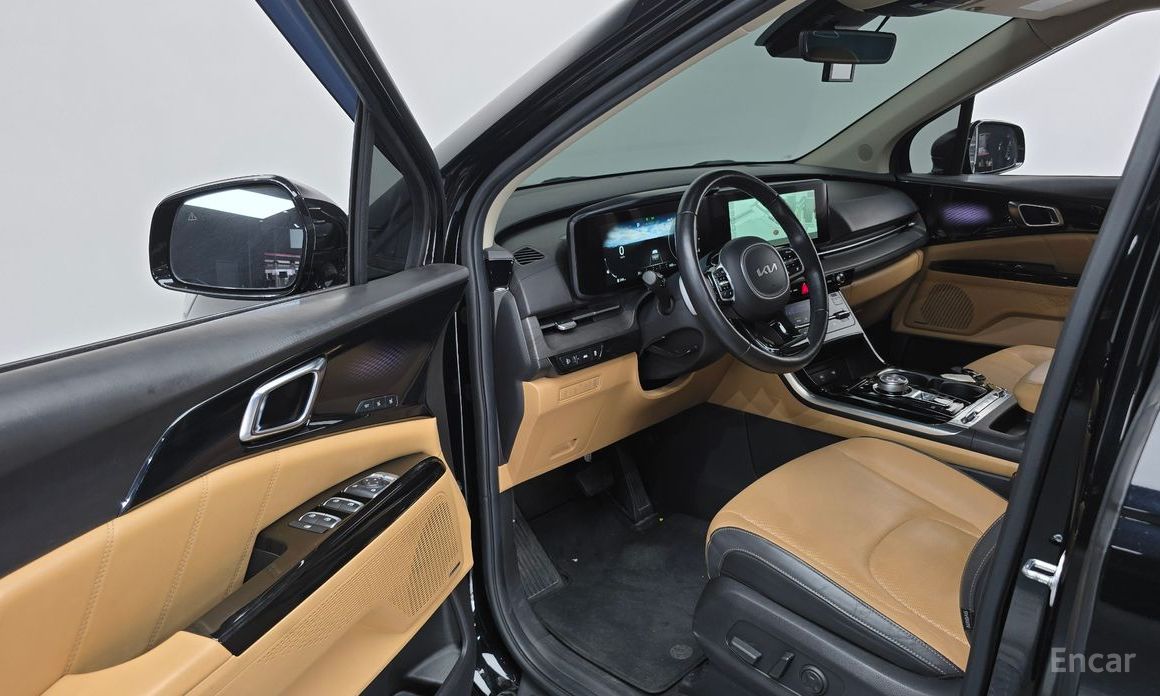 2023 Kia Carnival IV 9-Seater Signature с пробегом 74 883 км